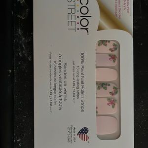 Color Street nail polish strips